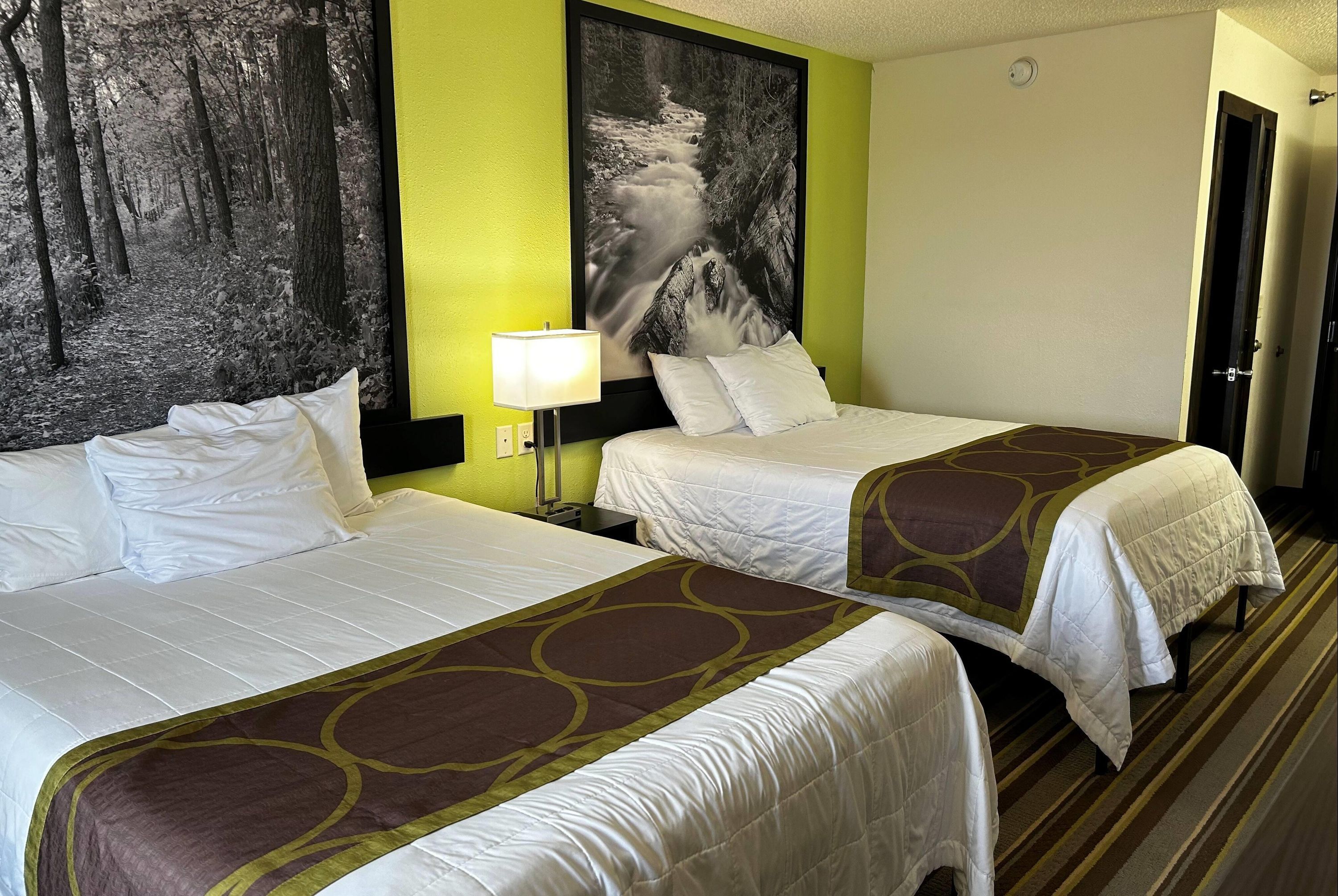 Super 8 by Wyndham Nebraska City - Percival - Ložnice