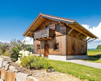 Family-friendly pleasant chalet with terrace, barbecue & sauna | Mountain view - Breitenberg - Edificio