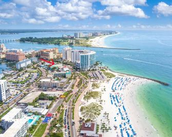 Pelican Pointe Clearwater Beach Hotel - Clearwater Beach - Strand