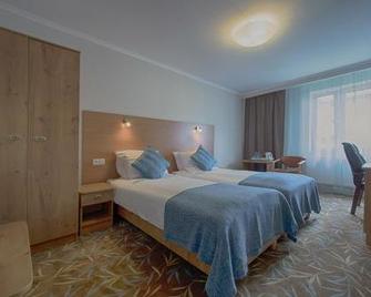 Hotel Kuznia Napoleonska - Teresin - Bedroom