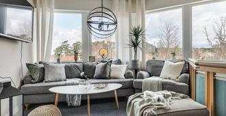 Pensionat Enehall - Båstad - Living room