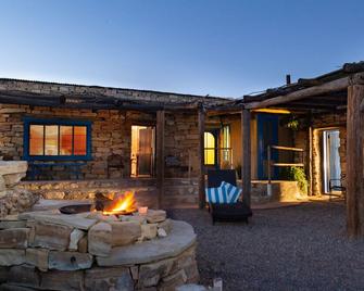 The Santa Elena Room - 50 minutes from Santa Elena Canyon. - Terlingua