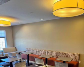 Microtel Inn And Suites by Wyndham Monahans - Monahans - Restaurant