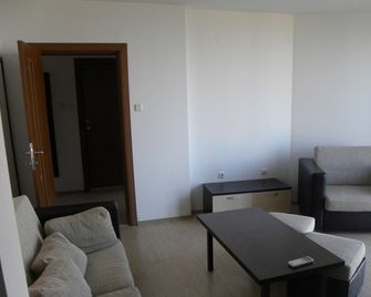 New Town Complex - Obzor - Living room