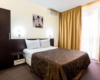 Hotel Yanis - Lozenets - Slaapkamer