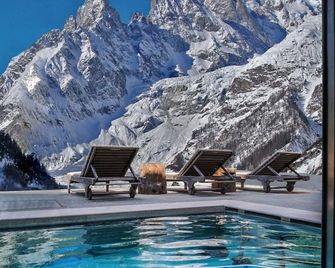 Auberge de La Maison - Courmayeur - Pool