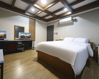 Hotel Feel Green - Goyang - Slaapkamer