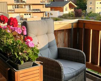 Chalet Am Riedhang - Garmisch-Partenkirchen - Parveke
