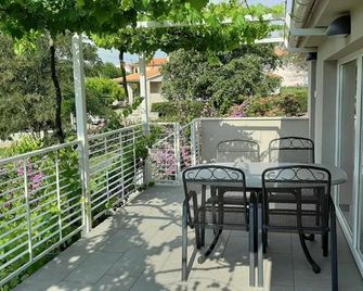 Haus Mirela - Liznjan - Balcony