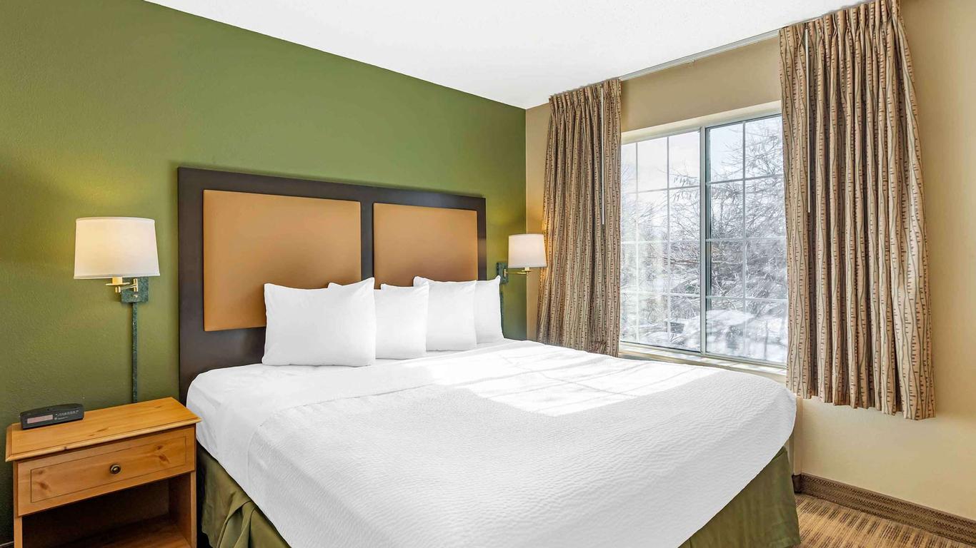 Extended Stay America Select Suites - Chicago - Naperville - East