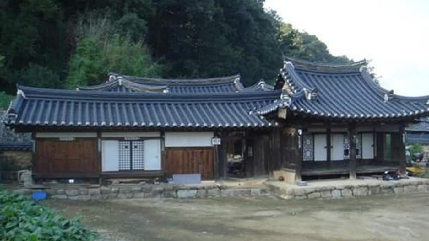 청송초전댁