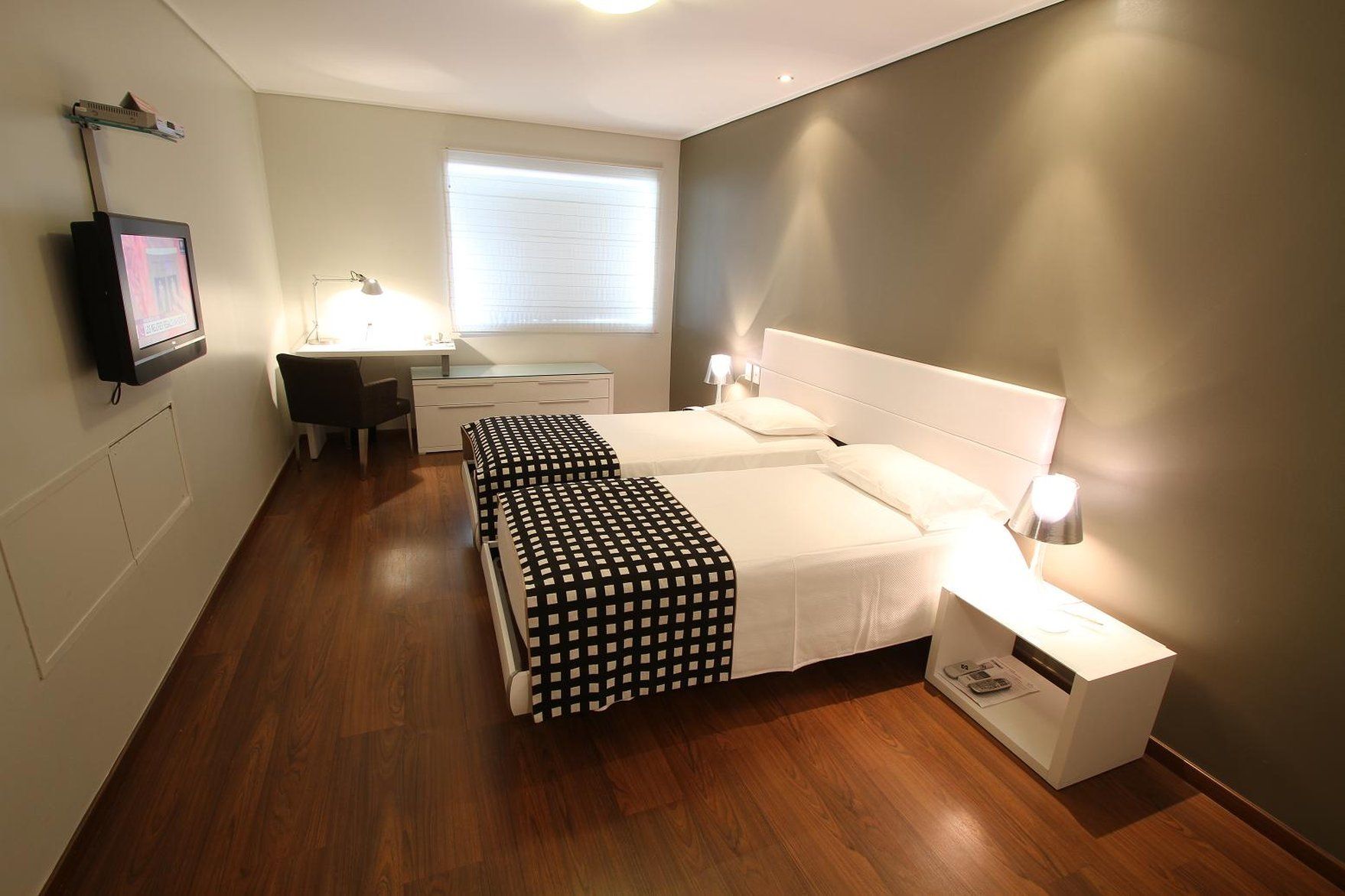 ريجنسي جولف - هوتل أوربانو - مونتفيديو (اوروغواي) - غرفة نوم