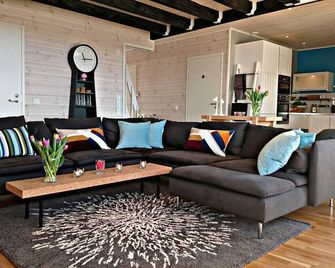 Large 8-9-Bed Central Ski innOut House in Hemavan - Hemavan - Sala de estar