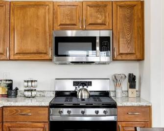 Bridge Pool Spa Min to Downtown Freeways Beaches - San Diego - Dapur