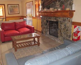 Hosteria Maiten Escondido - Villa La Angostura - Olohuone