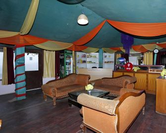 Vatika Resort - Shimla - Ρεσεψιόν