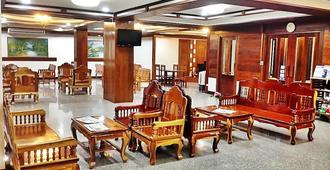 Riverfront Hotel Mukdahan - Mukdahan - Lounge