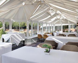 DoubleTree by Hilton St. Anne's Manor - Wokingham - Restaurant