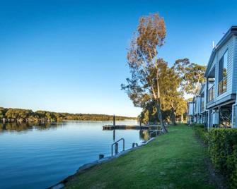 Tasman Holiday Parks - Jervis Bay - Jervis Bay Village - Outdoor view