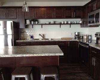 Oceanfront! Otter's Den A Coastal Retreat At Raven's Roost - Sitka - Cocina
