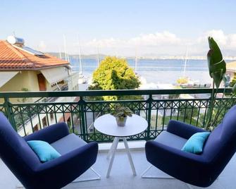 The Well View - Preveza - Balcón