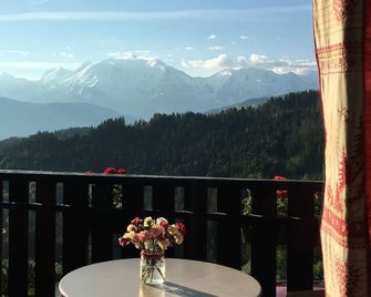 Studio 4 people - superb view of Mont Blanc - Cordon - Balcon