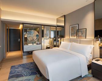 Mövenpick Hotel Jakarta City Centre - Jakarta - Bedroom