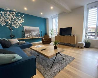 Appartement 97 M2 proche Puy du fou - Saint-Laurent-sur-Sèvre - Salon