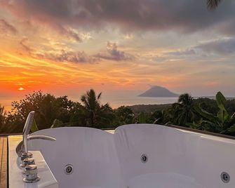 Bobocabin Bunaken Hills - Manado