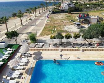 Wa Cesme Farm Hotel Beach Resort & Spa - Cesme - Pool