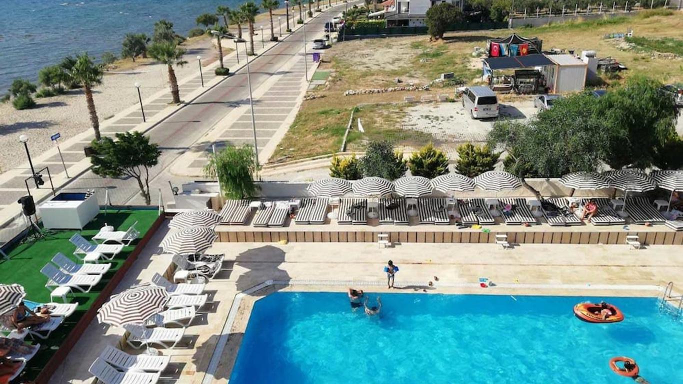 Wa Cesme Farm Hotel Beach Resort & Spa