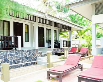 Lamai Inn 99 Bungalows - קו סאמוי - פטיו