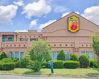 Super 8 by Wyndham Milford/New Haven - Milford - Edificio