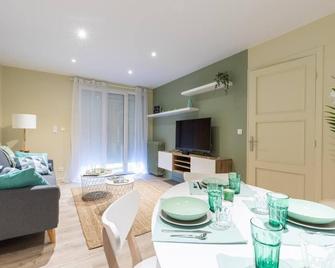 T3 avec Terrasse & Jardin Proche de la gare Alfred Musset - Clermont-Ferrand - Essbereich