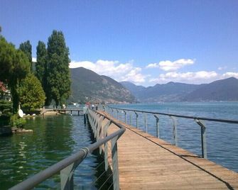 Sarnico Terrazza sul lago di Iseo - Sarnico - Priveliște în exterior