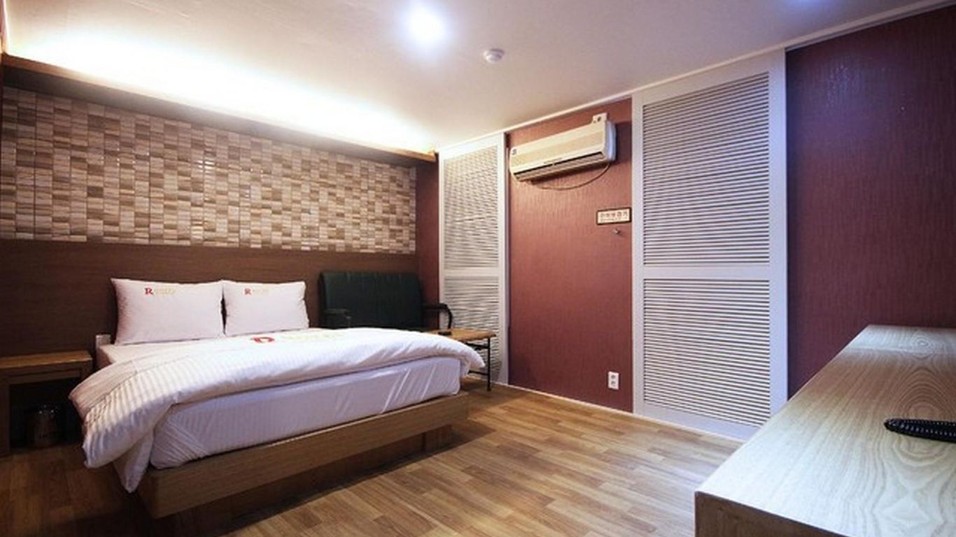 ريزيدنس إر هوتل