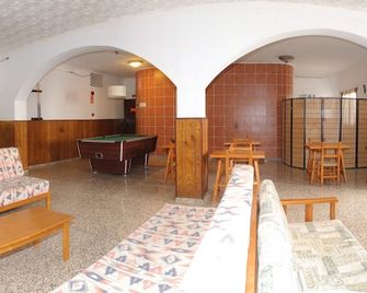 Hostal Montaña - סנט אנטוני דה פורמני - מסעדה
