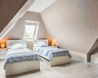 Holiday Home Les Camélias by Interhome - Perros-Guirec - Bedroom