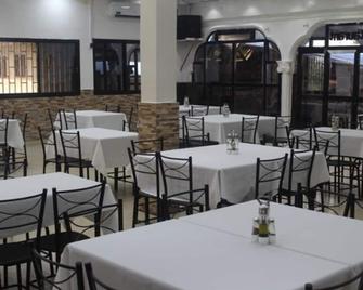 Dohas Hotel and Restaurant - Bo - Restaurante