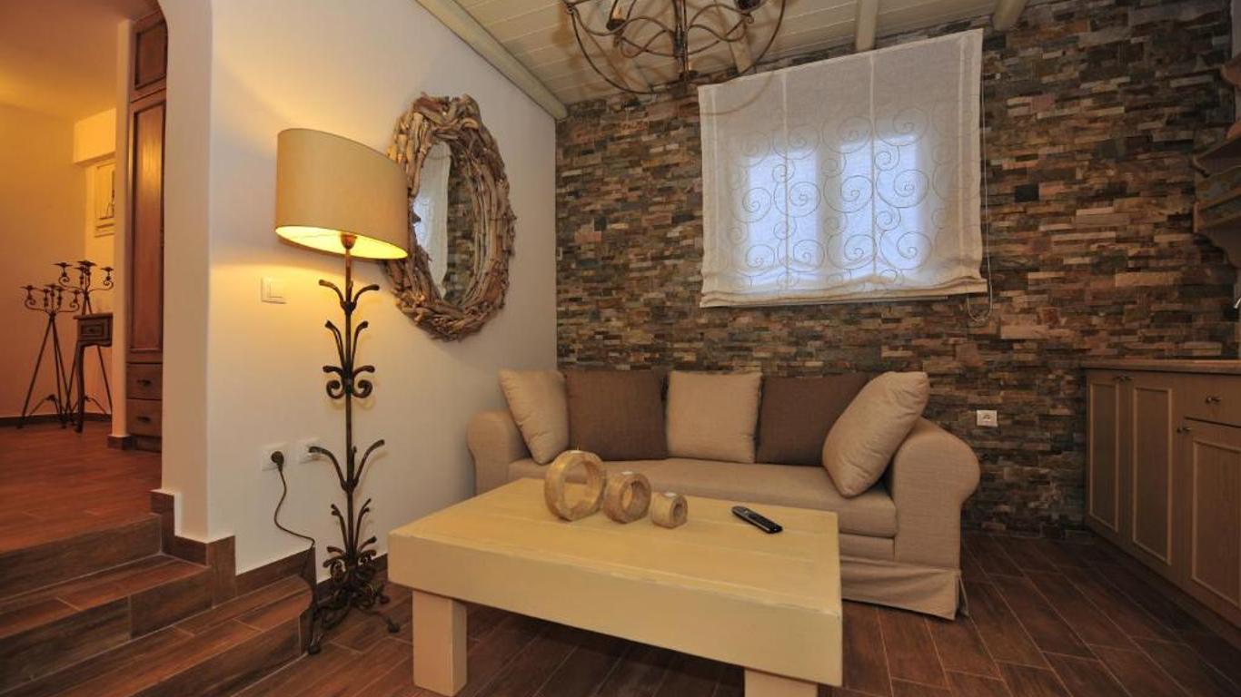 Villa Isabella Studios & Suites