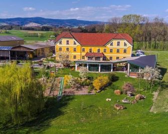 Ferienwohnunggroßer Fensterfront und Panoramablick - Ybbs an der Donau