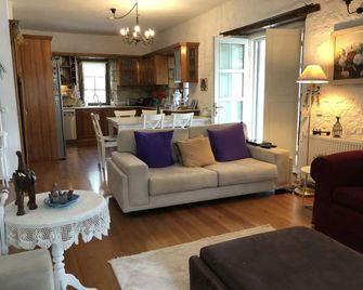 Era Hotel Alacati - Alacati - Sala de estar