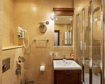 7 Pools Spa Boutique Hotel - Bansko - Bathroom