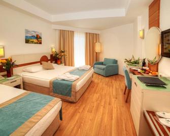 Zena Resort Hotel - Kemer - Bedroom