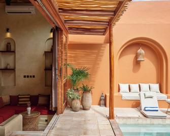 Lina Boutique Villas and Spa - Kuta - Innenhof