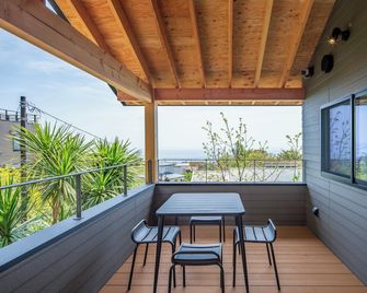 Nutic Izu - Atami - Balkon