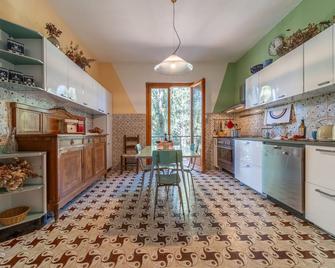 Vintage 70s Home - San Donato in Poggio - Cuisine