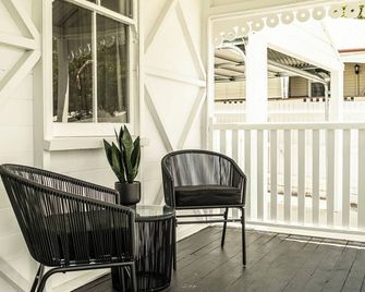 Urban Getaway Ipswich W Cottage - Ipswich - Balcony
