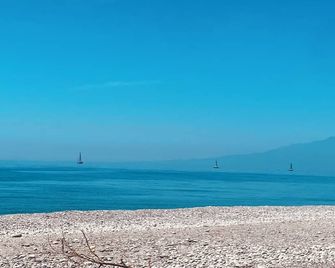 2 Bedroom Apartment in Marina di San Lorenzo - Melito di Porto Salvo - Beach