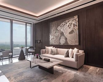 Arjuna Solitaire Hotel - Сіануквіль